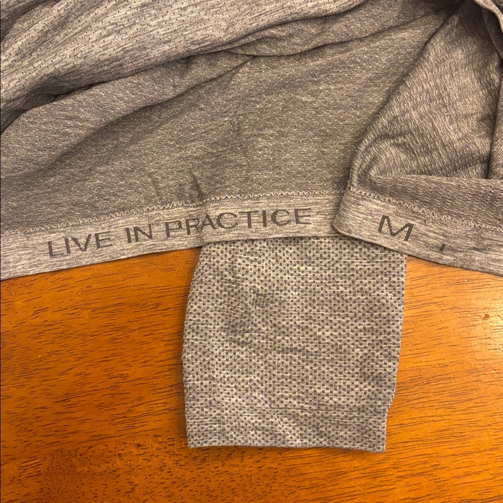Lululemon Metal Vent Tech Long Sleeve Henley - Picture 9 of 9